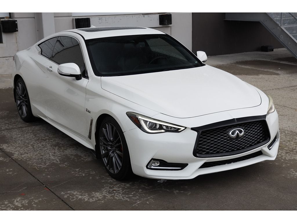 2017 INFINITI Q60 Red Sport