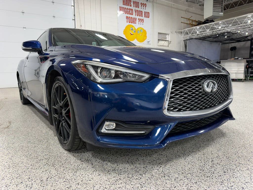 2017 Infiniti Q60 Red Sport 400