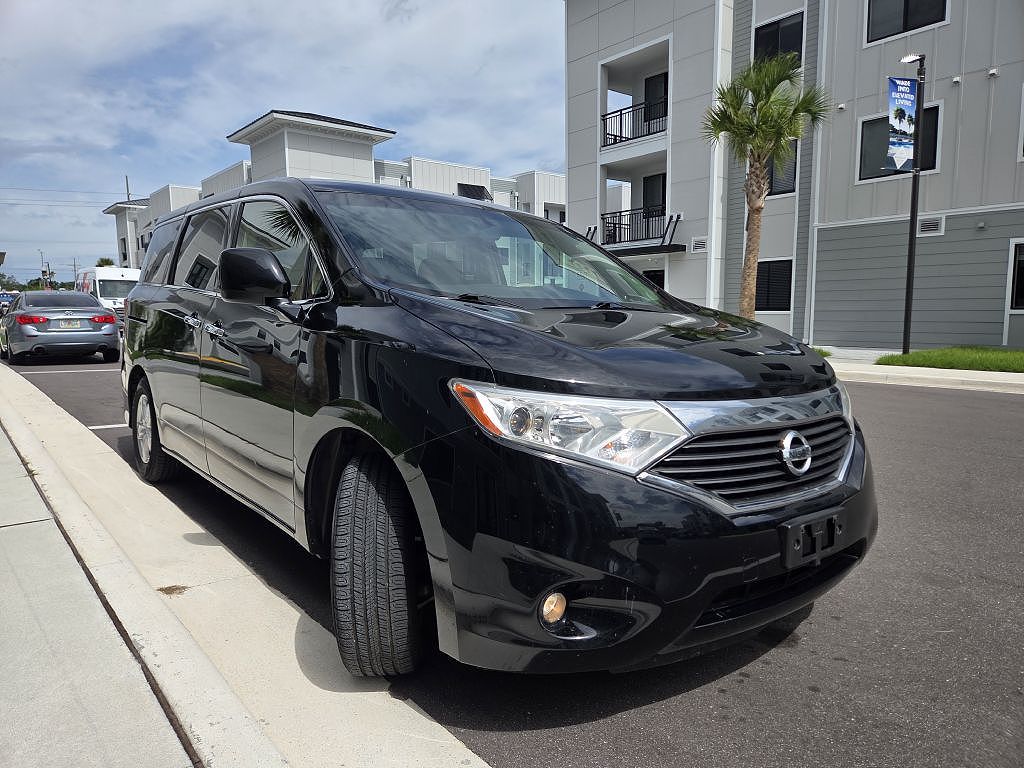 2013 Nissan Quest LE