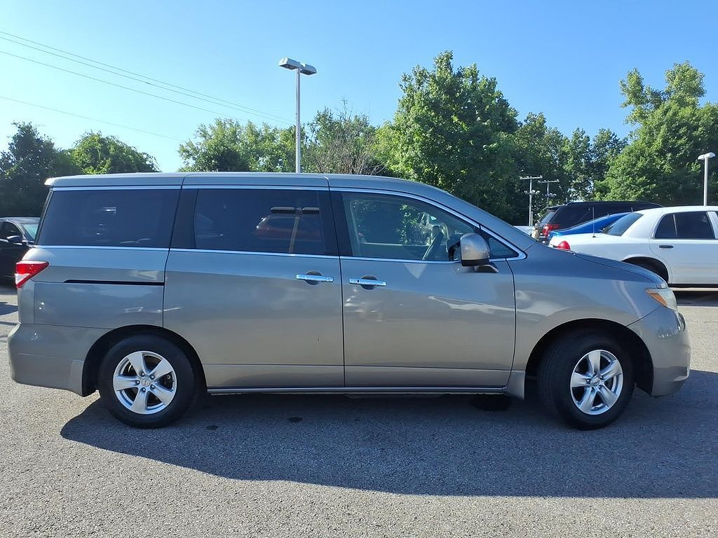 2013 Nissan Quest LE