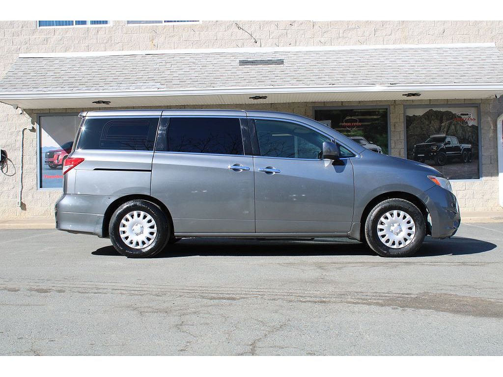 2015 Nissan Quest Platinum