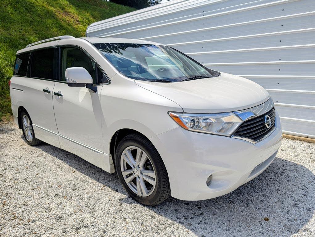 2015 Nissan Quest Platinum