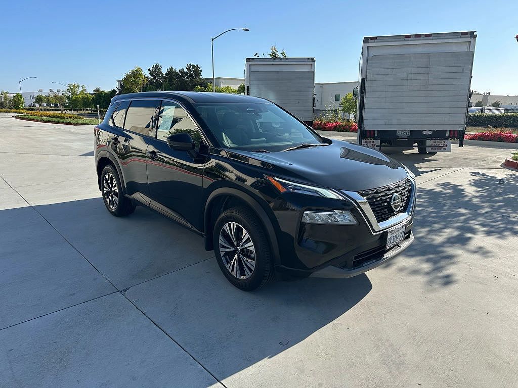 2021 Nissan Rogue SV