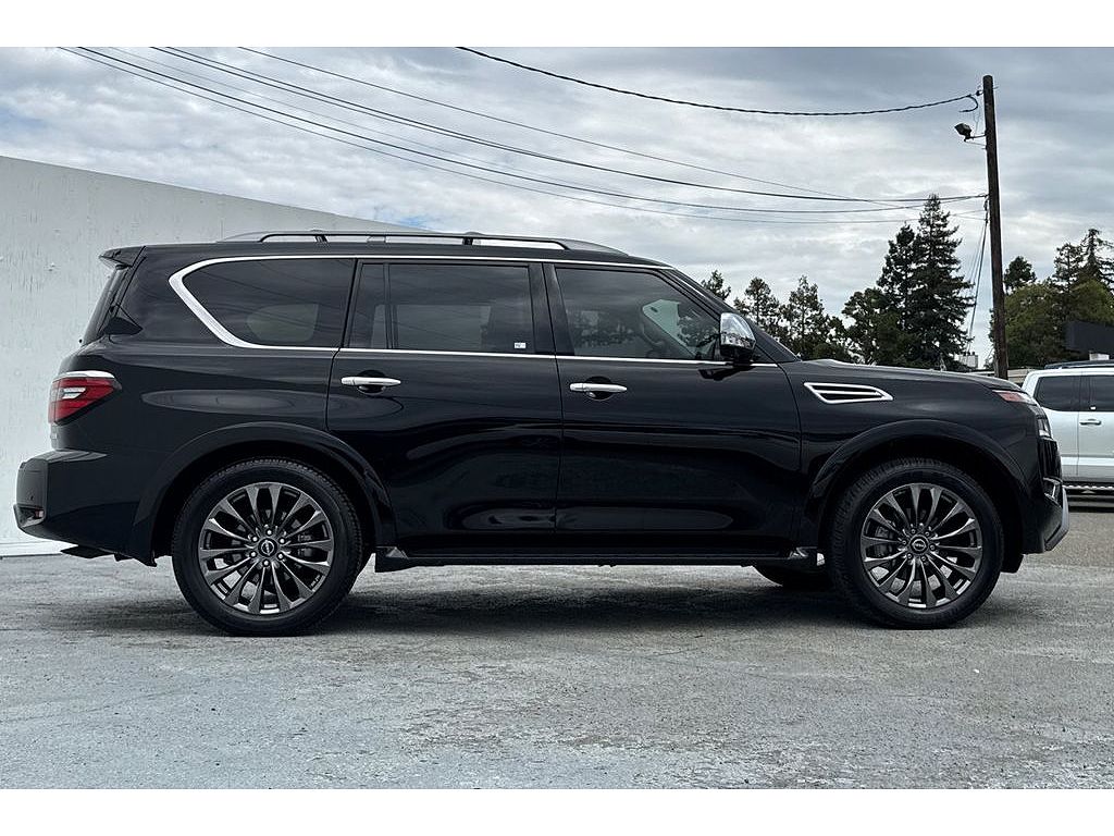 2024 Nissan Armada Platinum