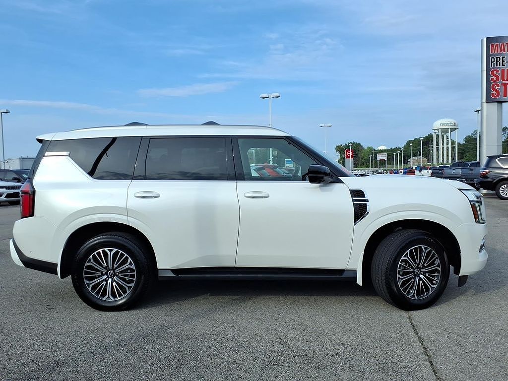 2025 Nissan Armada SL