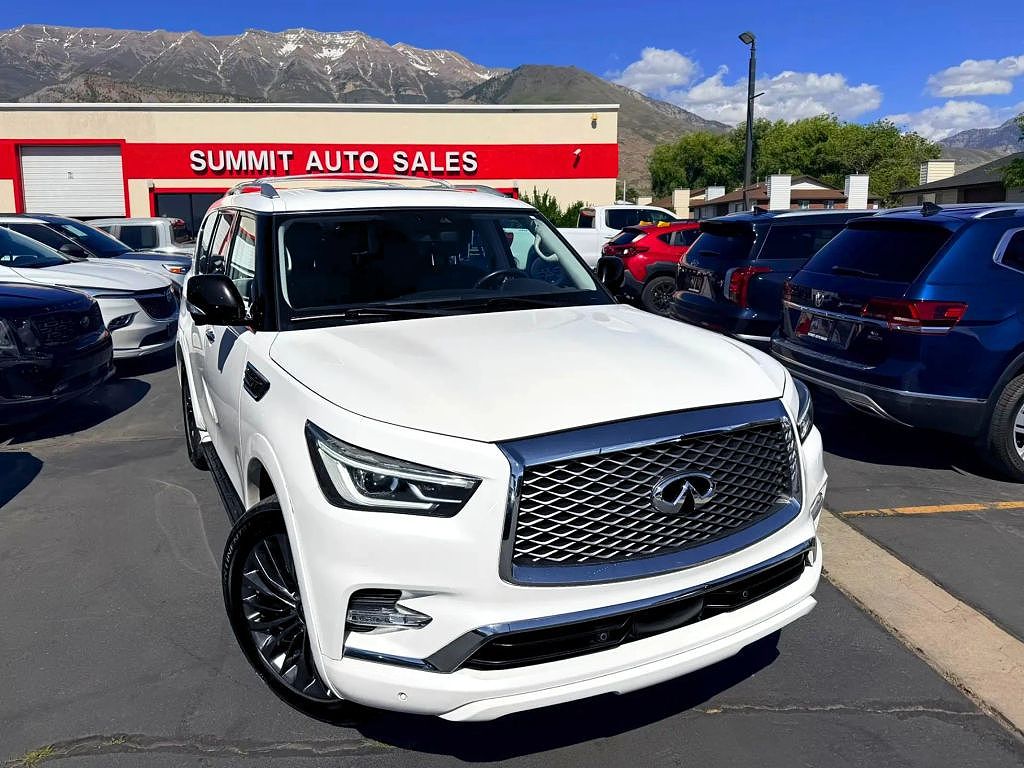 2021 Infiniti QX80 LUXE