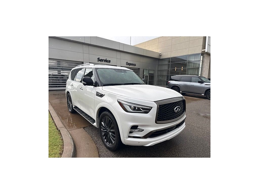 2021 Infiniti QX80 LUXE