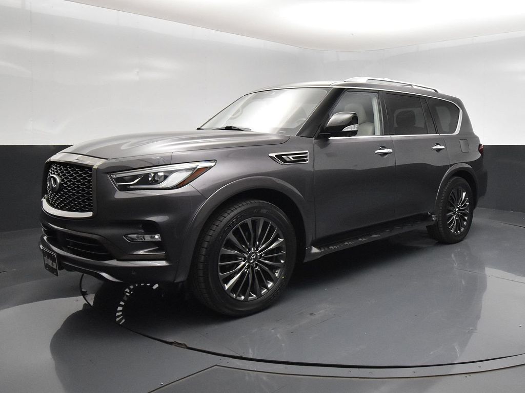 2022 Infiniti QX80 LUXE