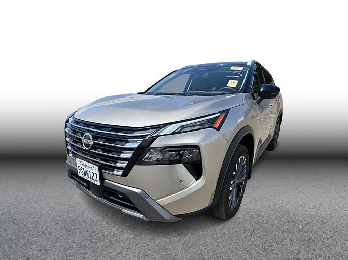 2025 Nissan Rogue SL