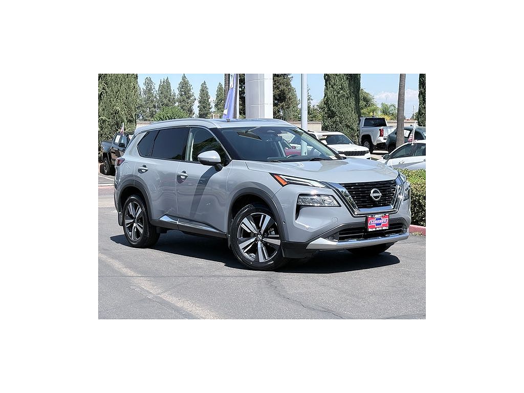 2022 Nissan Rogue Platinum FWD