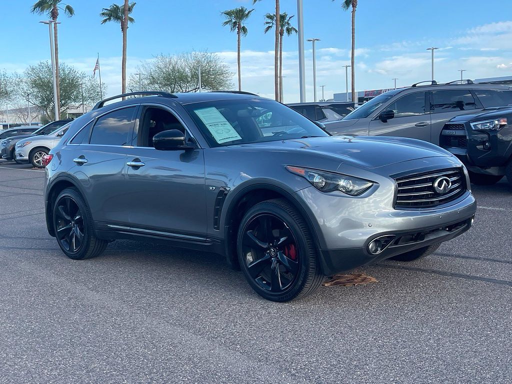 2015 INFINITI QX70
