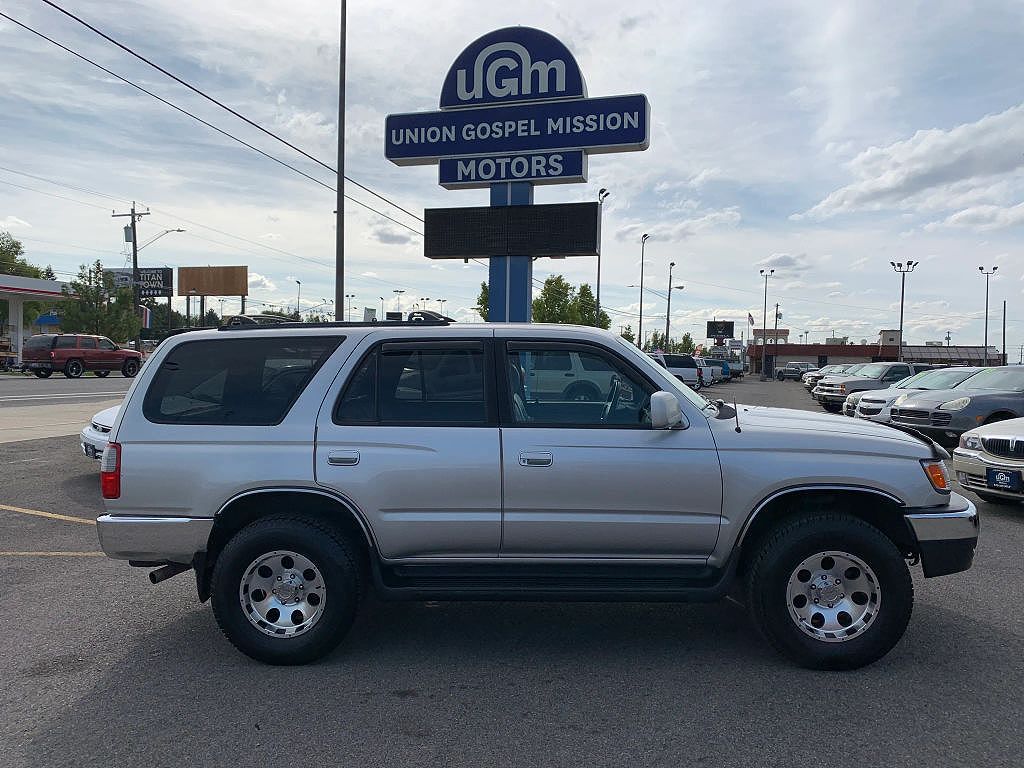 2000 Toyota 4Runner SR5