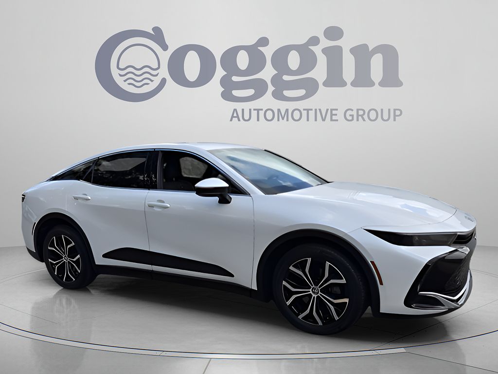 2023 Toyota Crown XLE