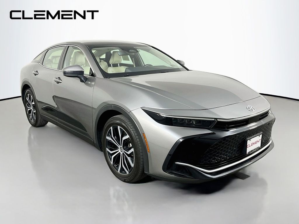 2024 Toyota Crown XLE