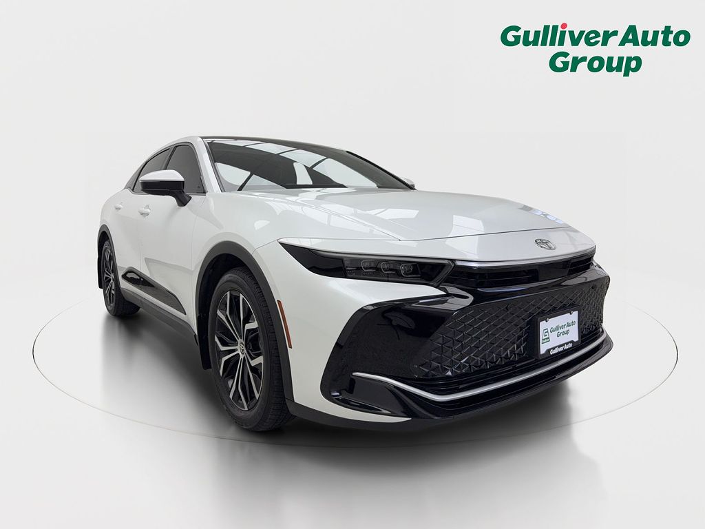 2024 Toyota Crown XLE