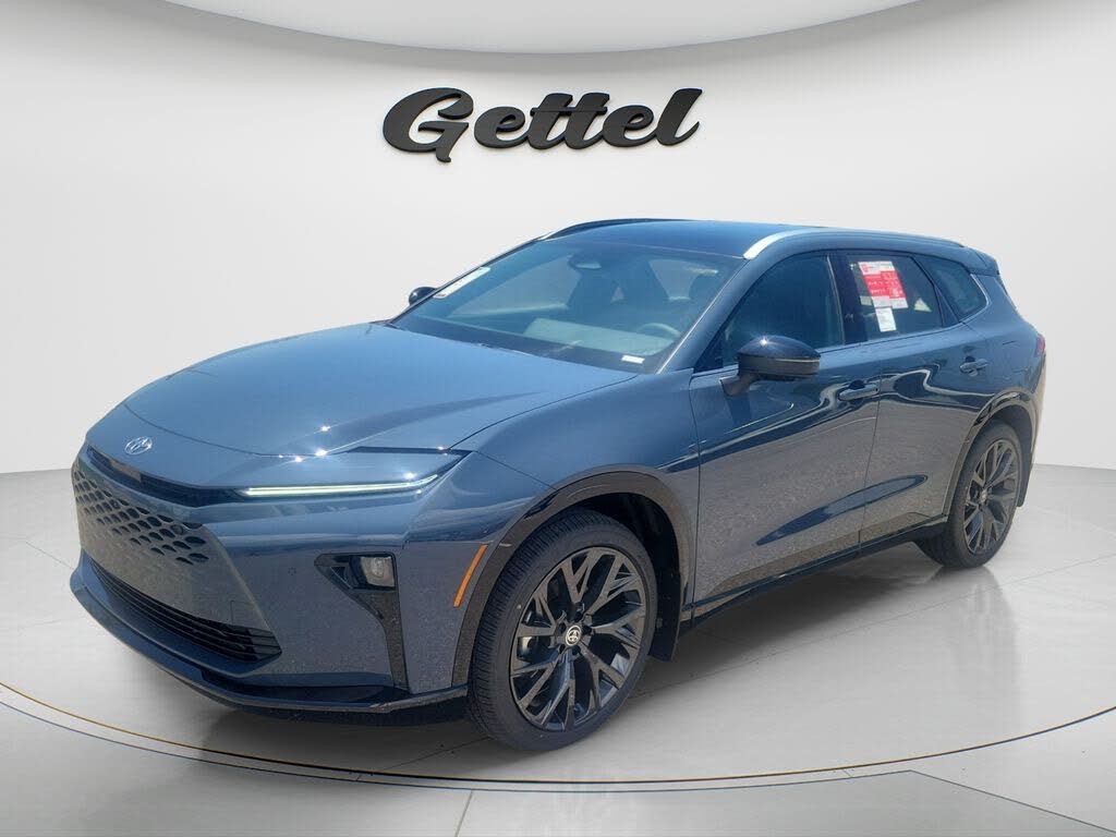 2026 Toyota Crown Signia XLE