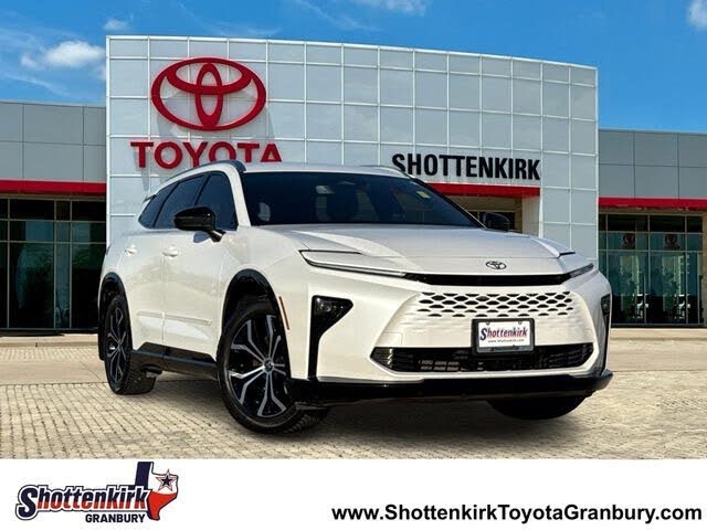 2025 Toyota Crown Signia Limited