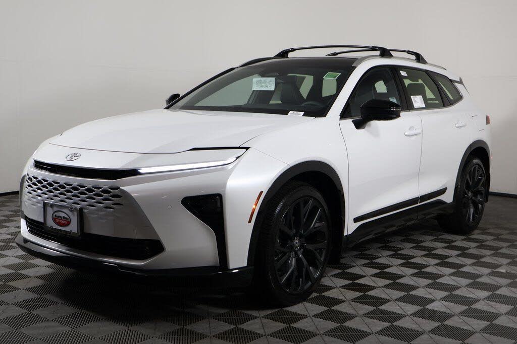 2026 Toyota Crown Signia XLE