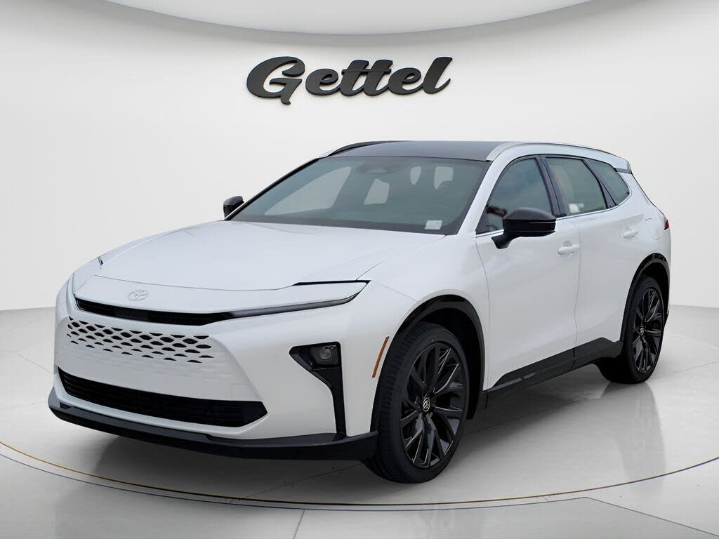 2026 Toyota Crown Signia XLE