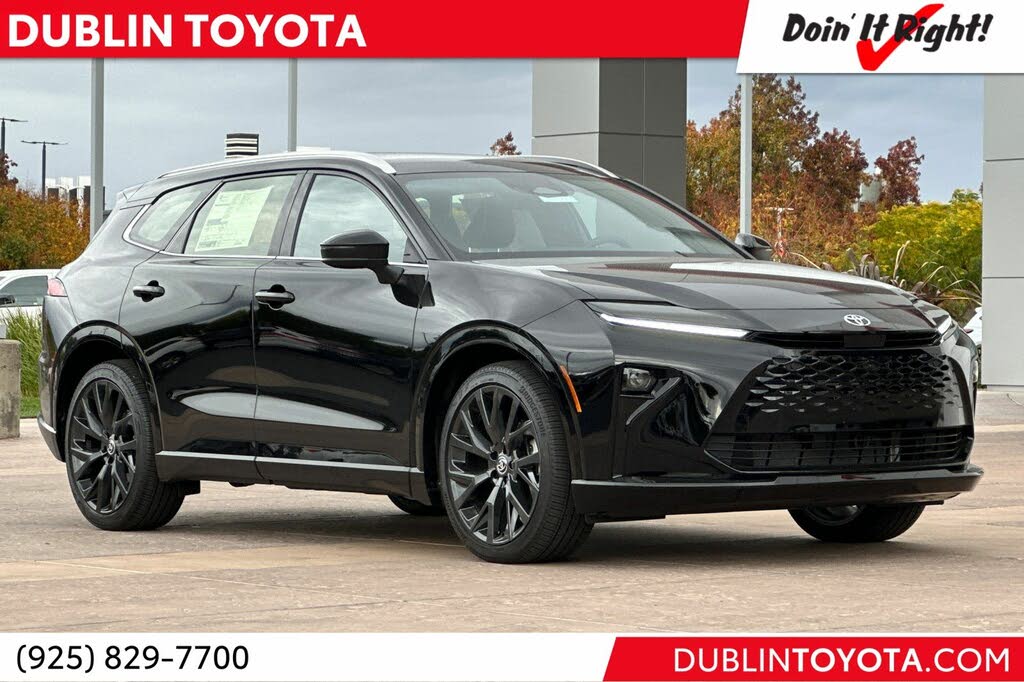2025 Toyota Crown Signia XLE