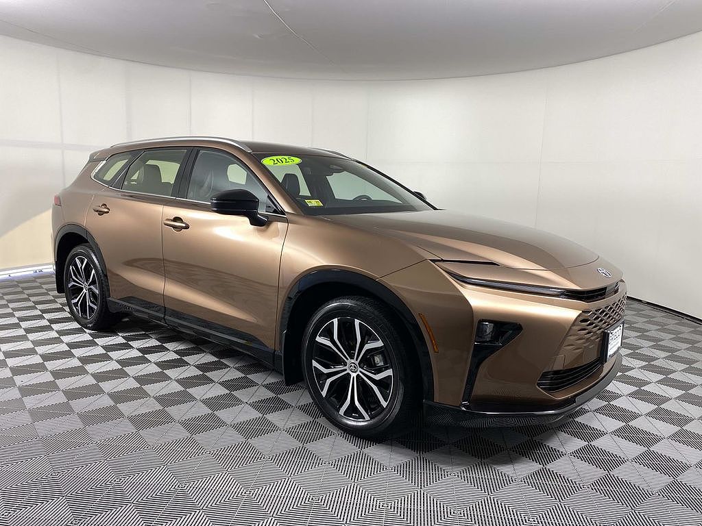 2025 Toyota Crown Signia Limited
