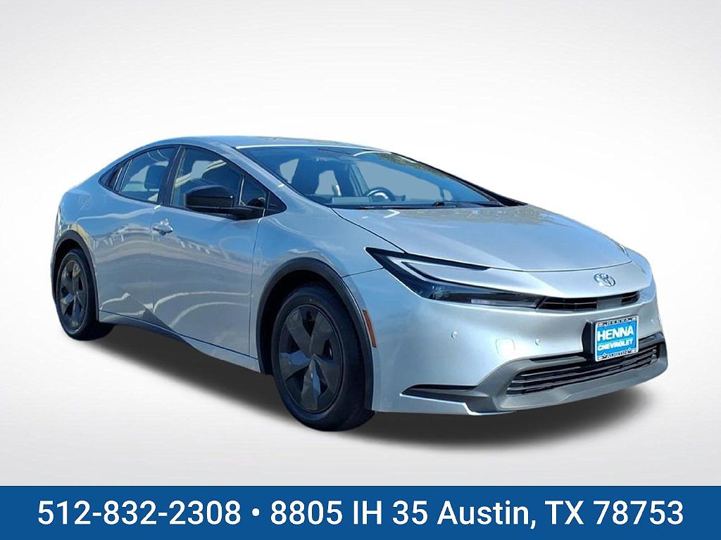 2023 Toyota Prius LE