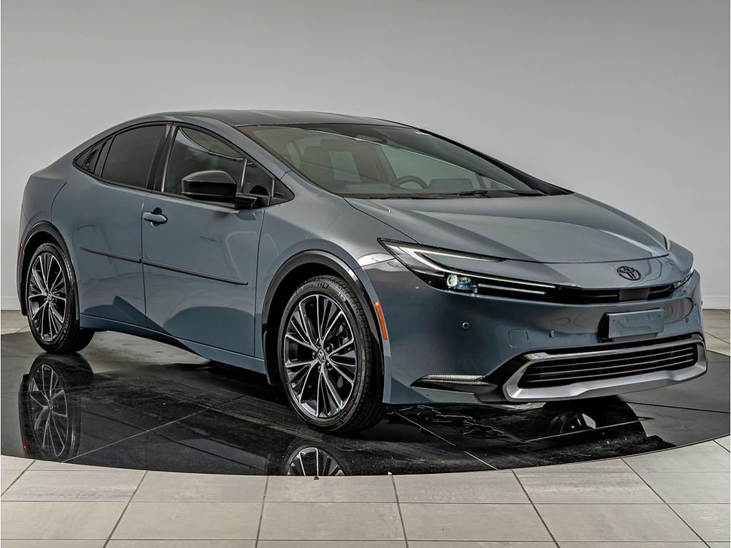 2024 Toyota Prius LE