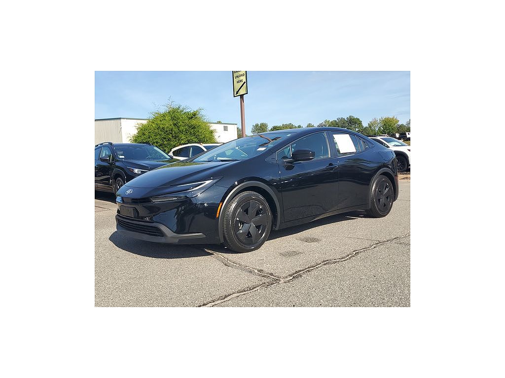 2024 Toyota Prius LE