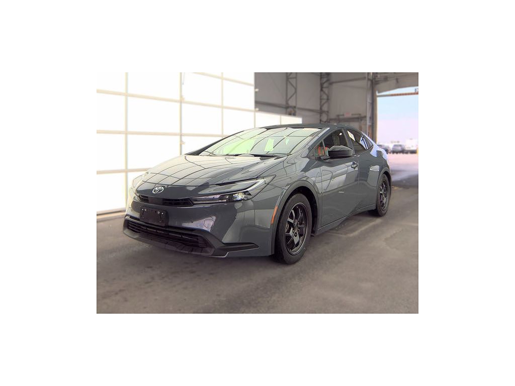 2025 Toyota Prius LE