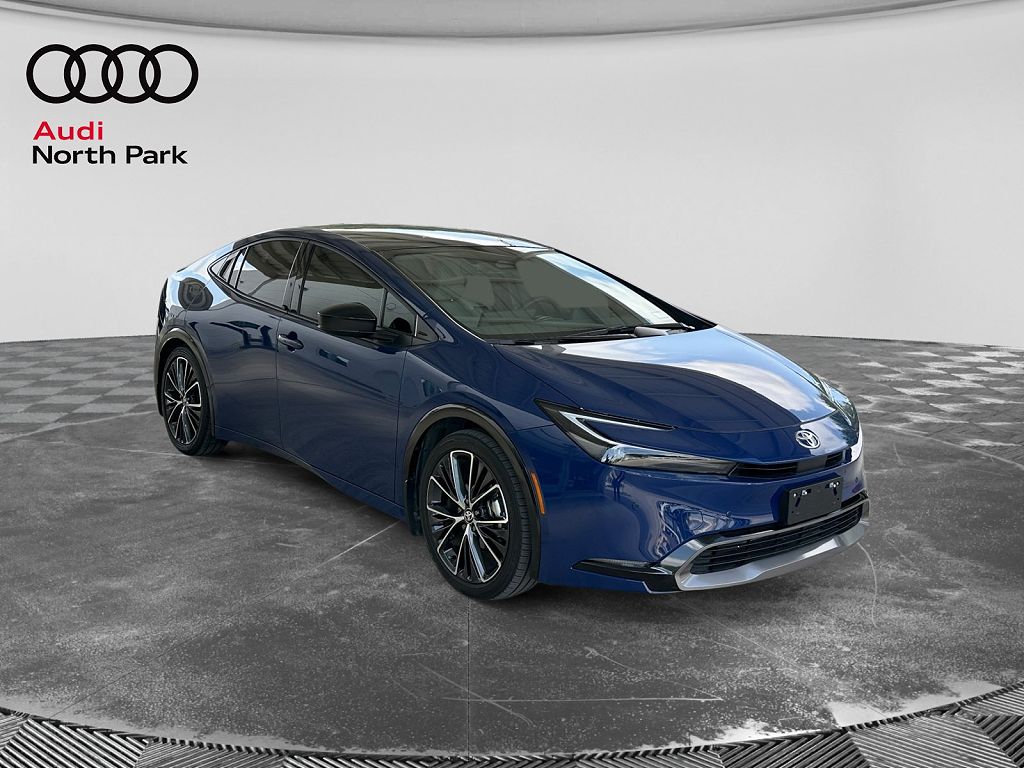 2026 Toyota Prius LE