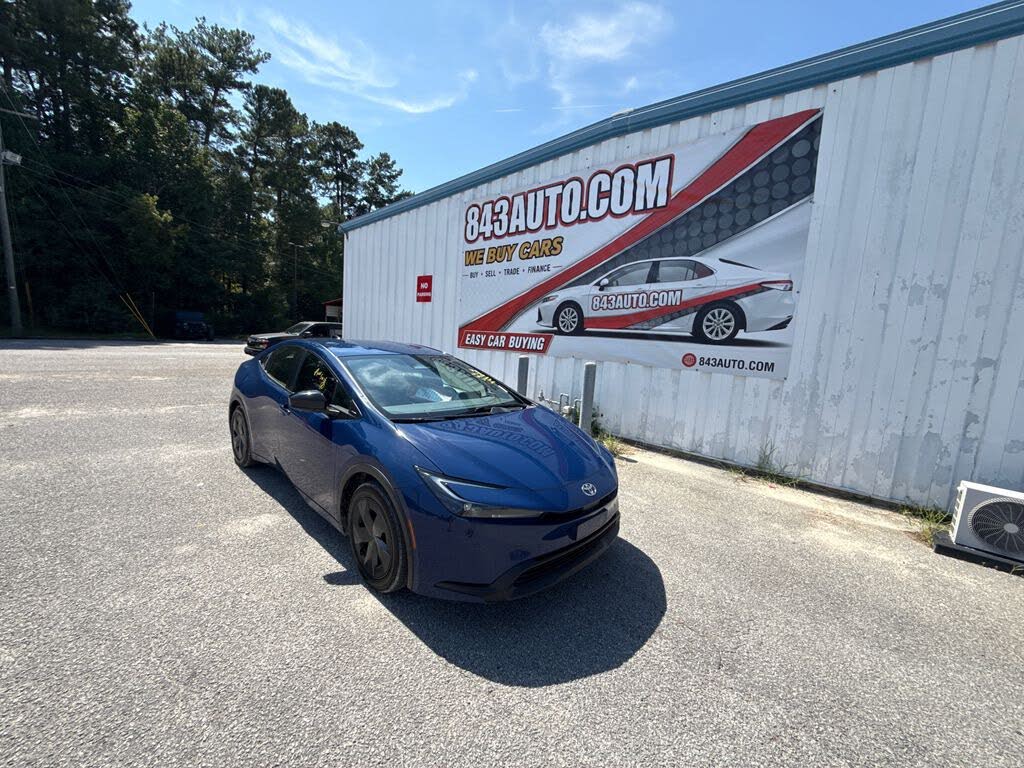 2023 Toyota Prius XLE