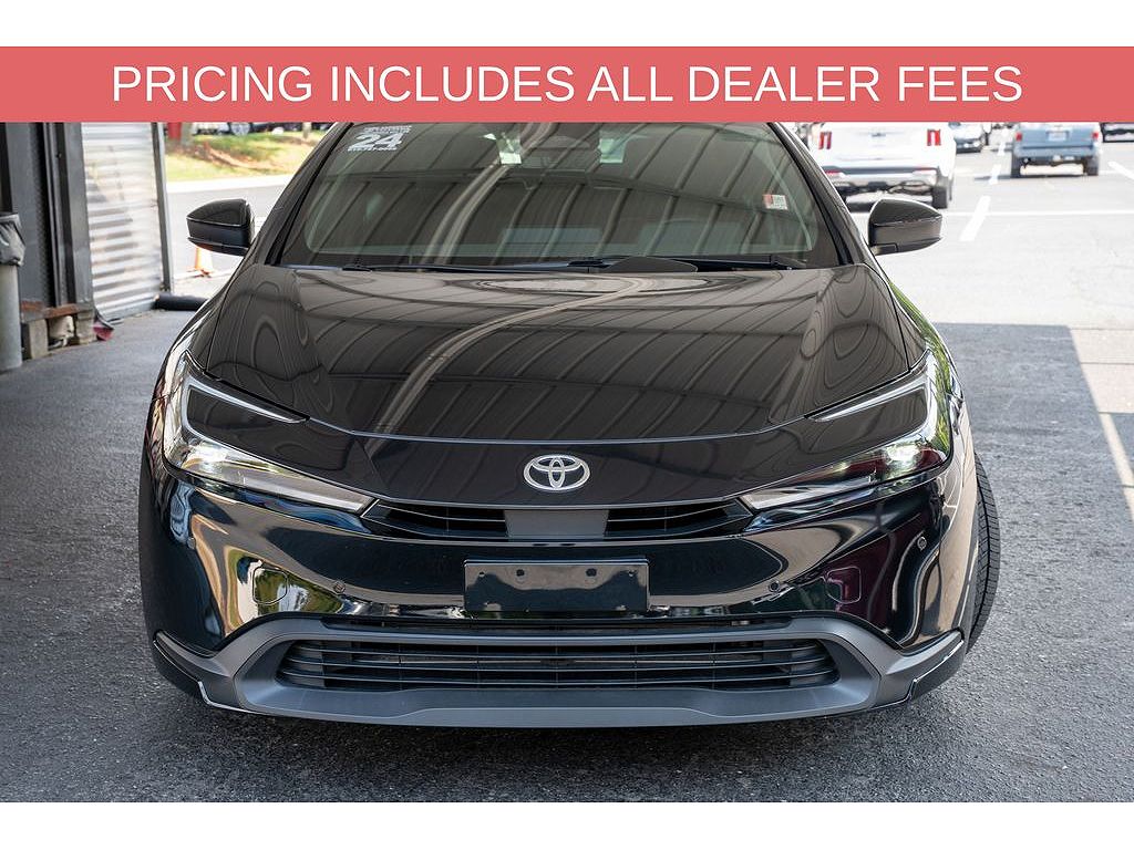 2024 Toyota Prius LE