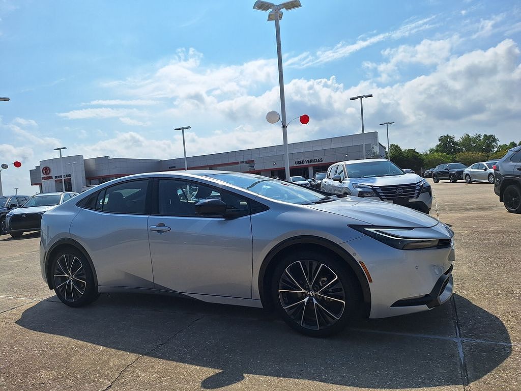 2026 Toyota Prius LE
