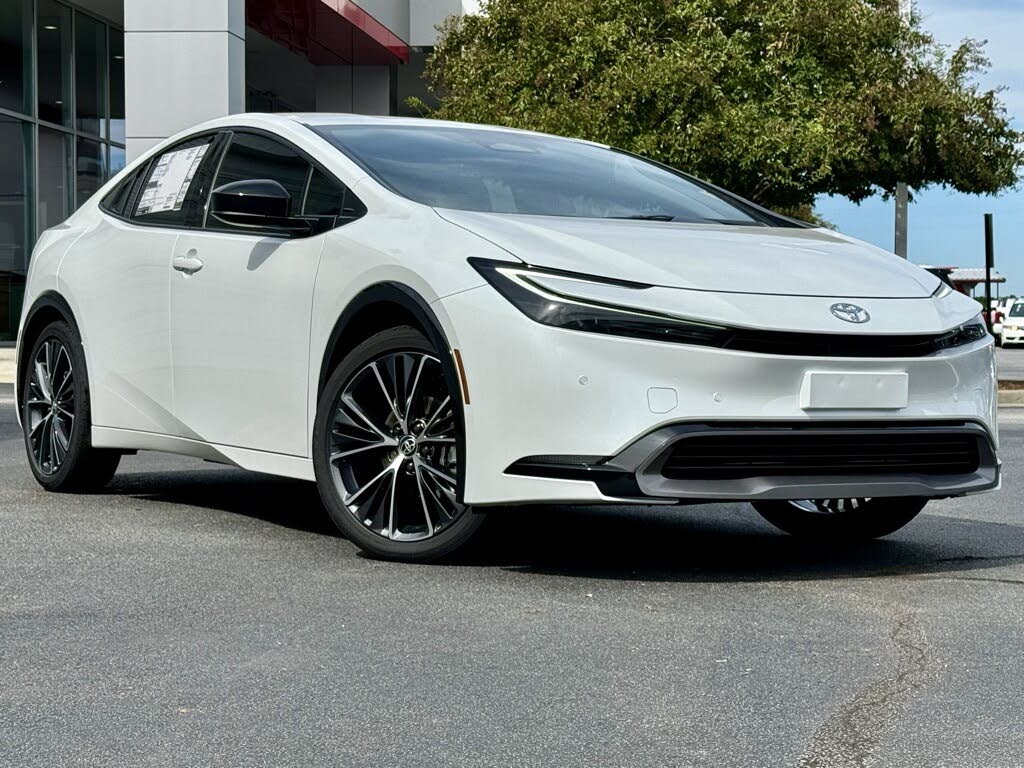 2024 Toyota Prius XLE