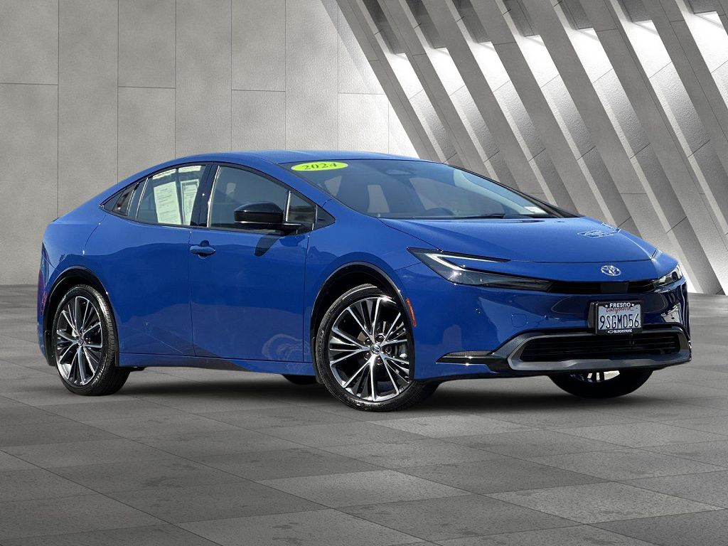 2024 Toyota Prius XLE