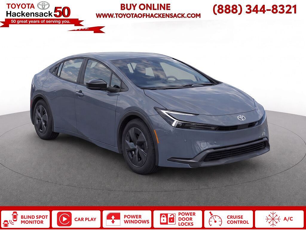 2025 Toyota Prius LE