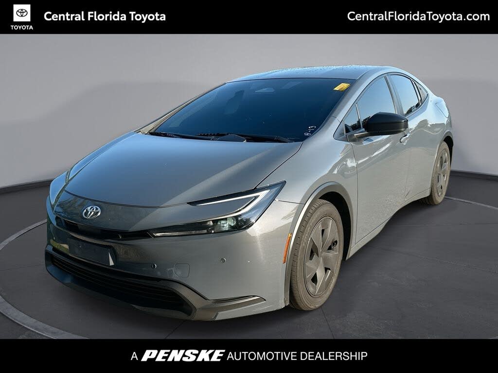 2024 Toyota Prius XLE