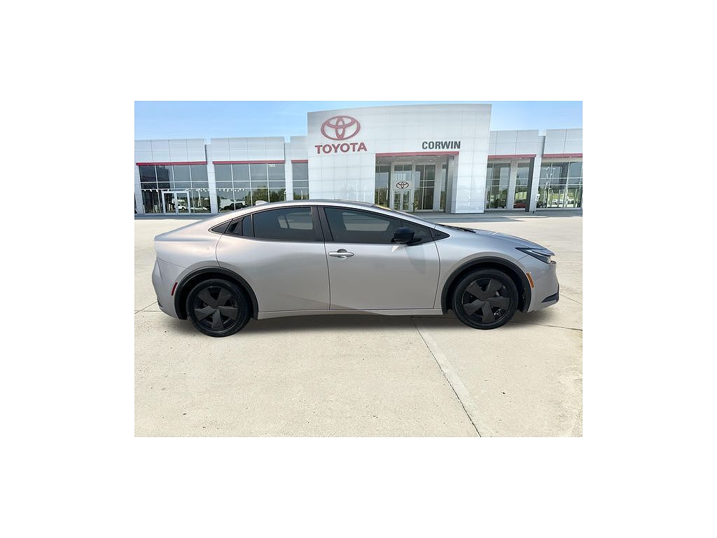 2024 Toyota Prius LE