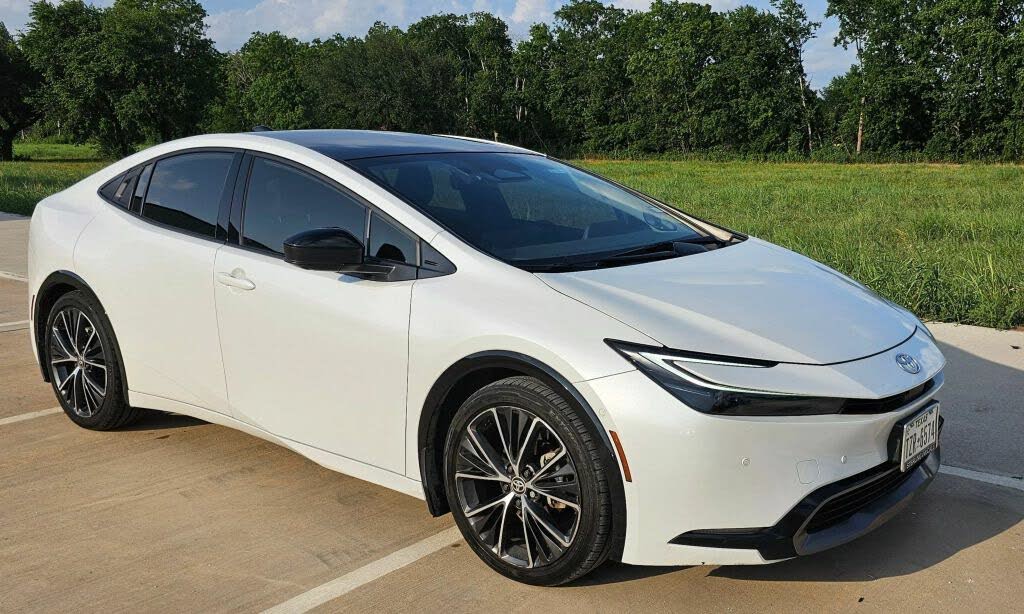 2024 Toyota Prius LE