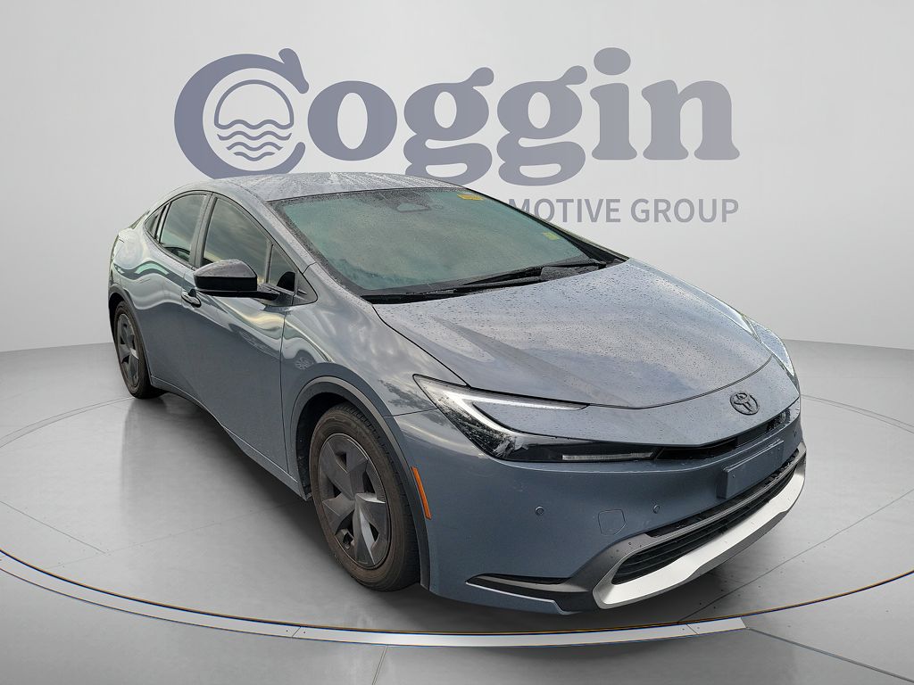 2026 Toyota Prius Plug-In Hybrid SE