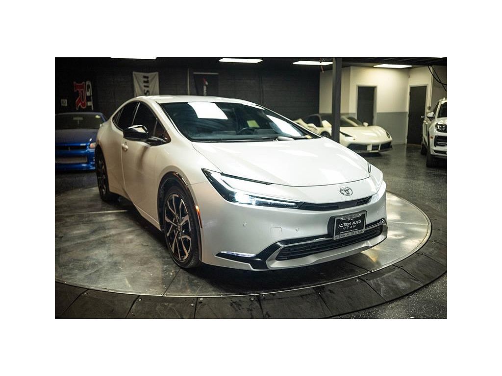 2024 Toyota Prius Prime SE