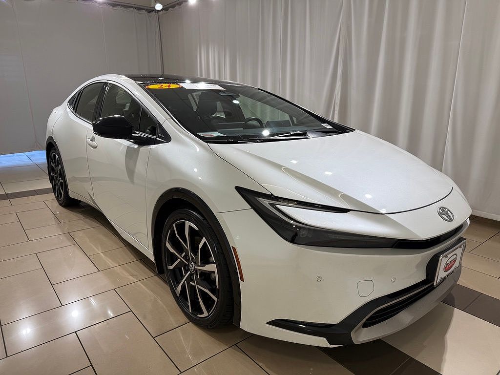 2024 Toyota Prius Prime SE