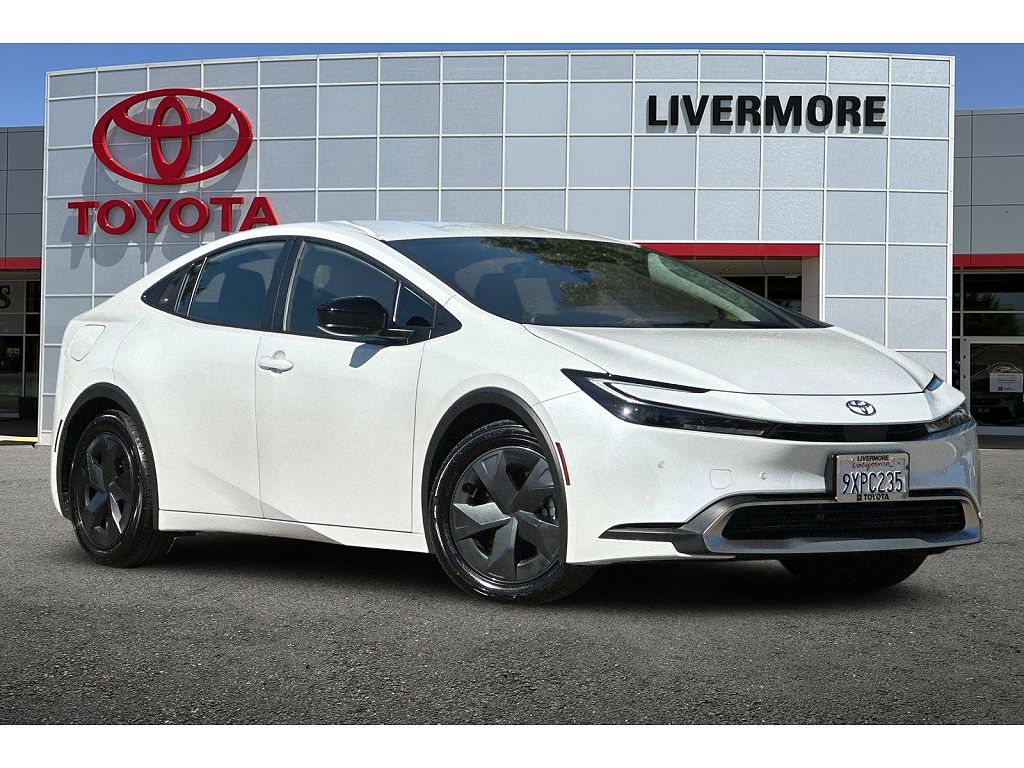 2026 Toyota Prius Plug-In Hybrid SE