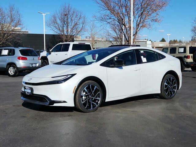 2024 Toyota Prius Prime SE