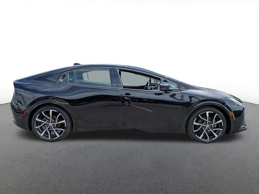 2023 Toyota Prius Prime SE