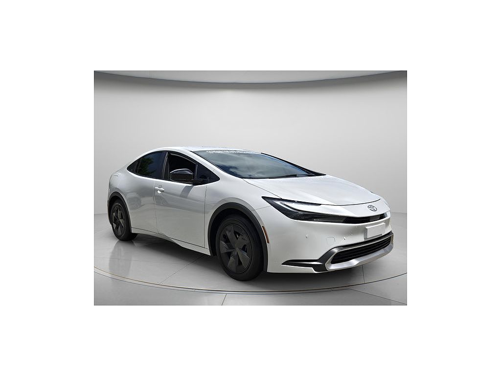 2025 Toyota Prius Plug-in Hybrid SE