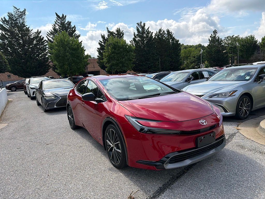 2024 Toyota Prius XLE