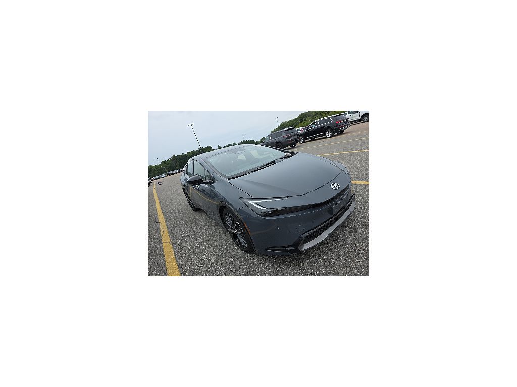 2024 Toyota Prius XLE