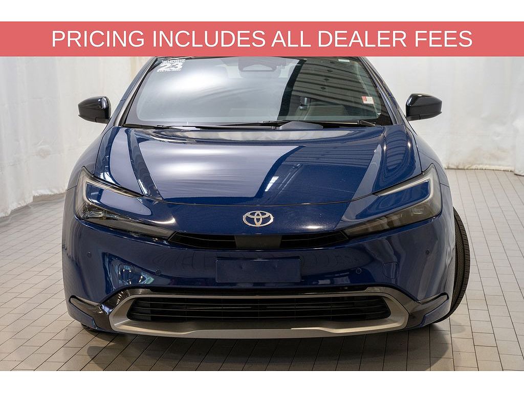 2023 Toyota Prius XLE