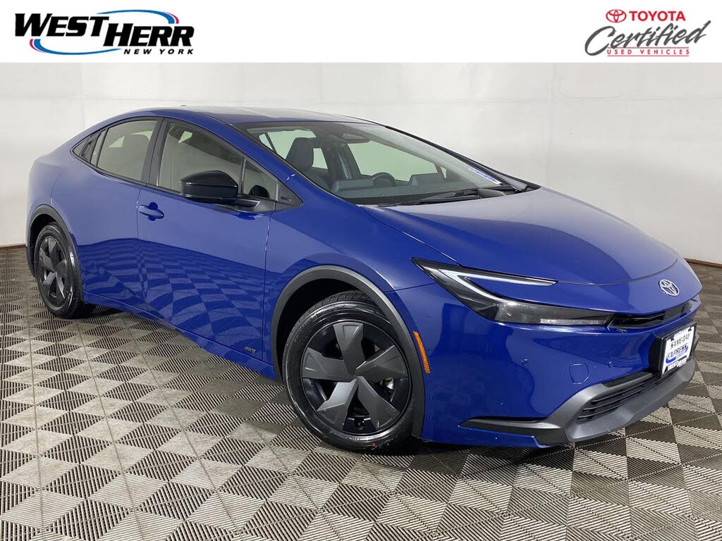 2024 Toyota Prius LE
